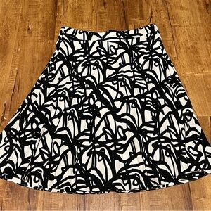 J. Crew skirt size 14.  Pleated. EUC. Black and white.